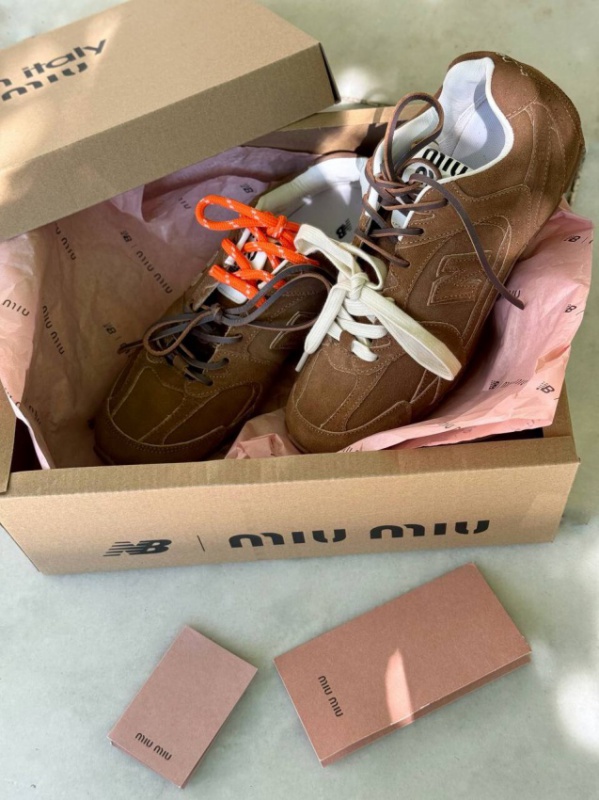 Кросівки New Balance x MIU MIU 'Brown'