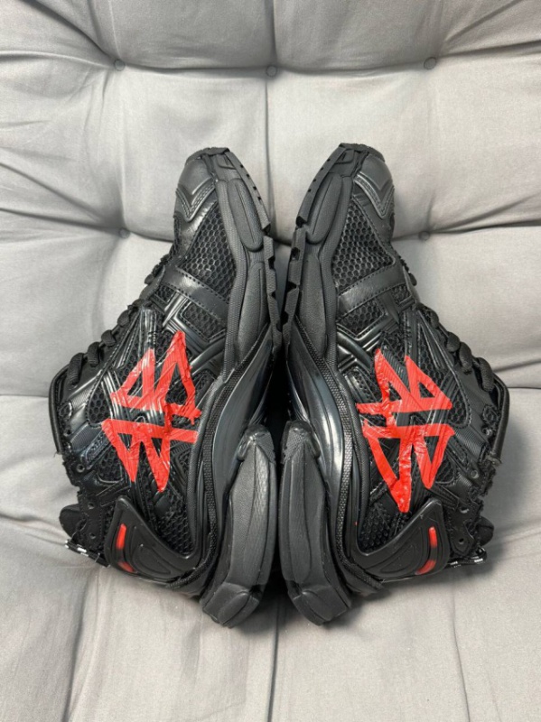 Кросівки Balenciaga Runner Graffiti Black