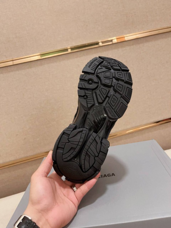 Кросівки Balenciaga Runner 'Black'