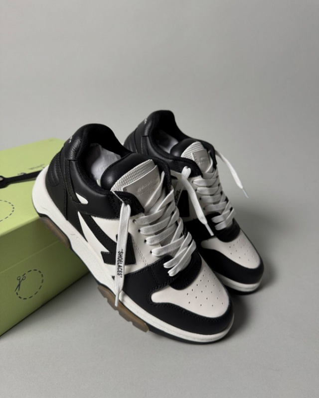 Кросівки Off-White