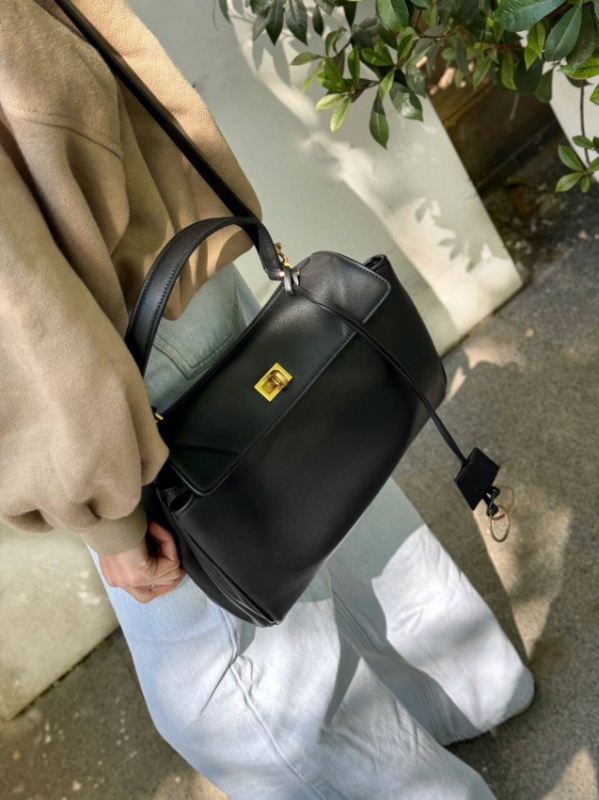 Сумка Balenciaga Rodeo 'Black&Gold' 23 cm