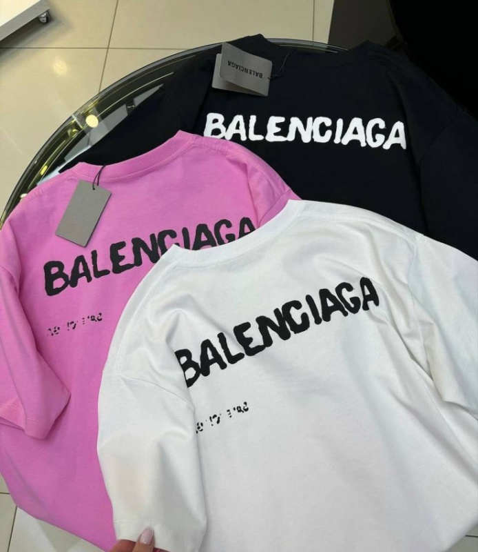 Футболка Balenciaga