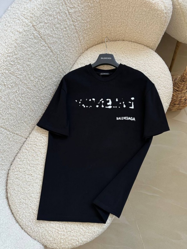 Футболка Balenciaga