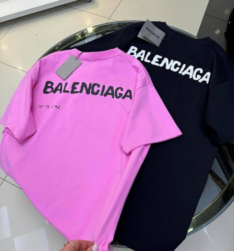 Футболка Balenciaga