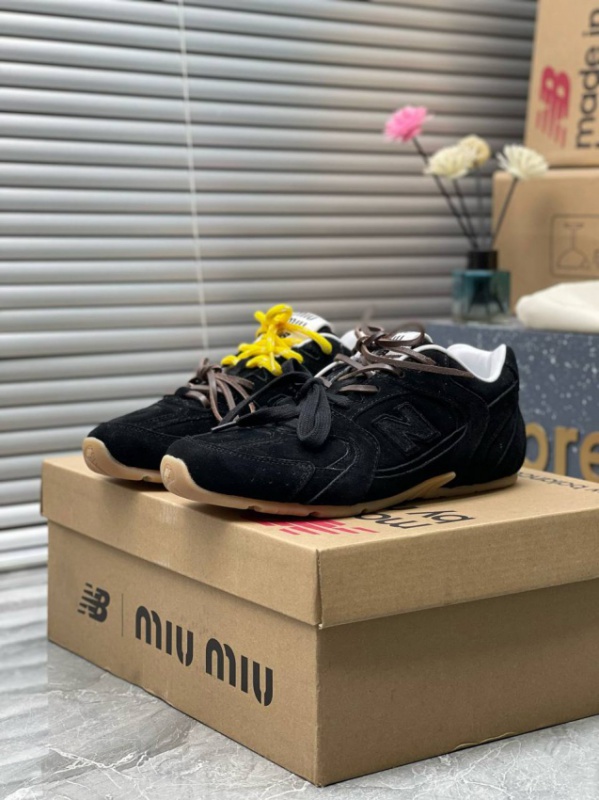 Кросівки New Balance x MIU MIU 'Beige'