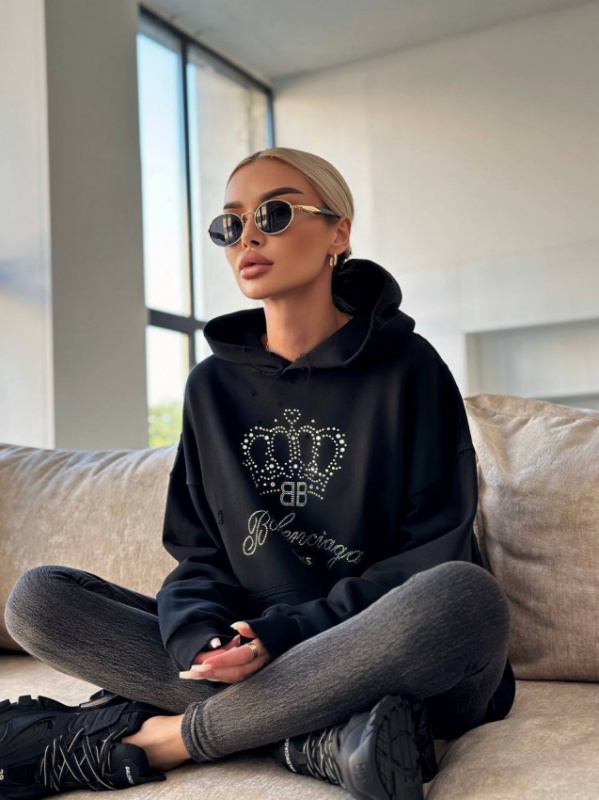 Худі Balenciaga зі стразами