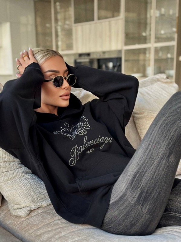 Худі Balenciaga зі стразами