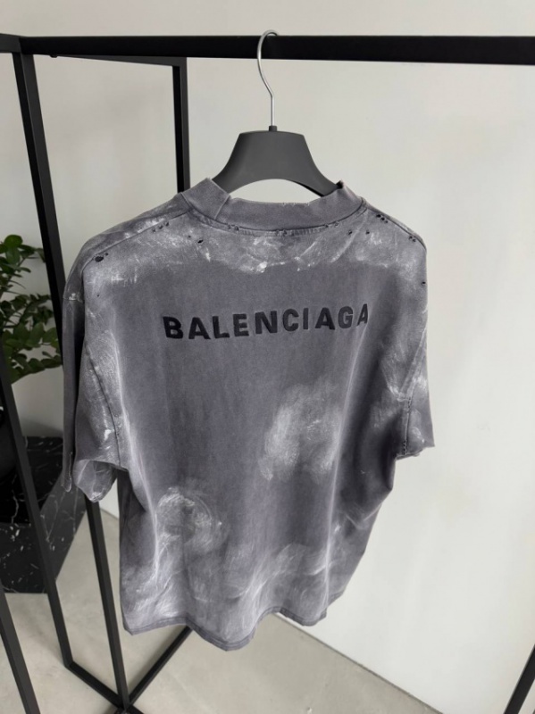 Футболка Balenciaga