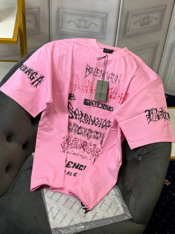 Футболка Balenciaga