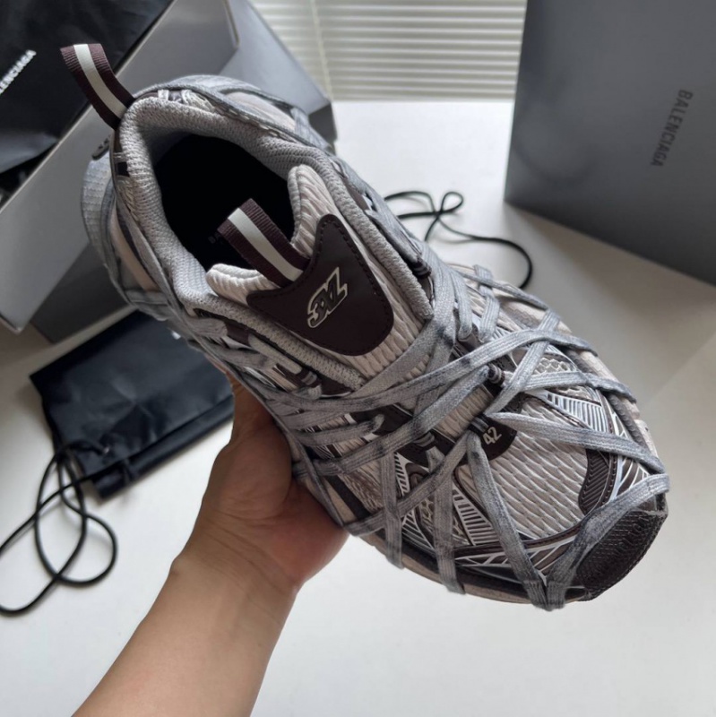 Кросівки Balenciaga Extreme Lace