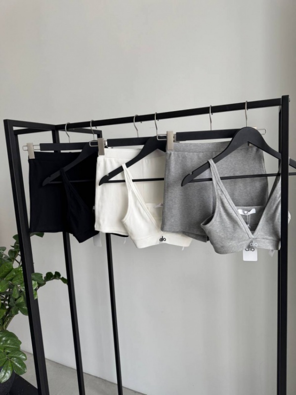 Alo Yoga Ribbed Three-Piece Tracksuit White