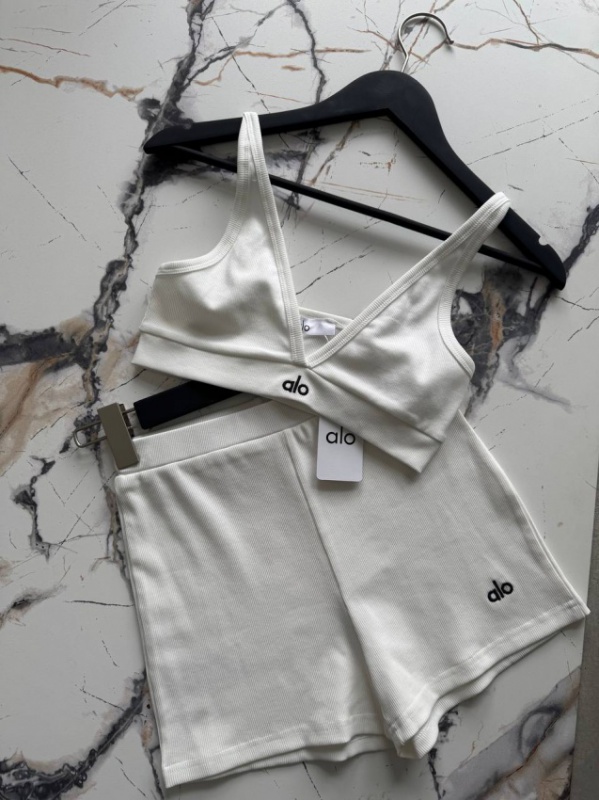 Alo Yoga Ribbed Three-Piece Tracksuit White