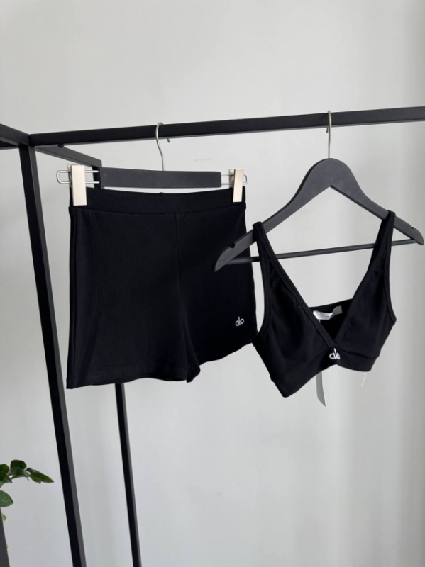 Alo Yoga Ribbed Three-Piece Tracksuit Black