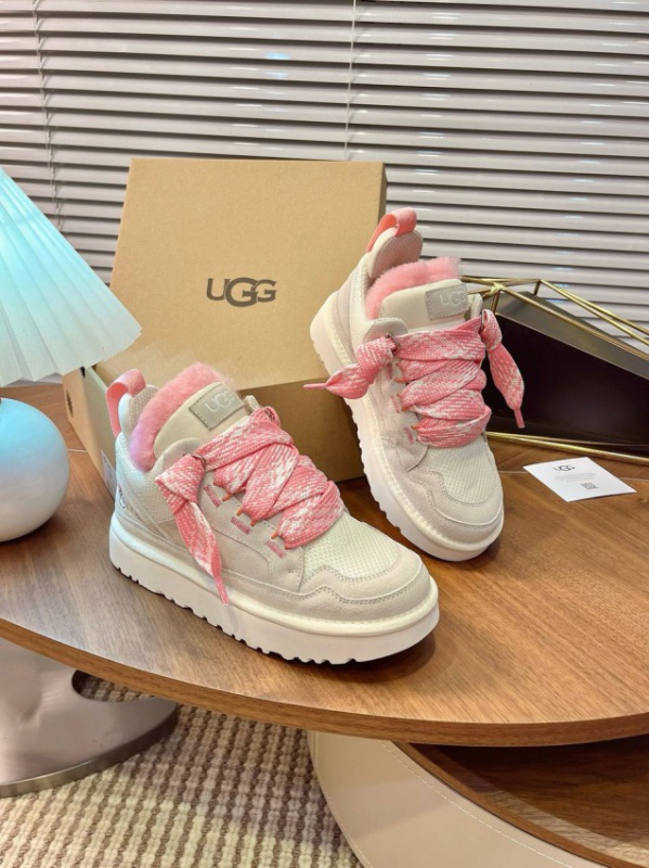 Кросівки UGG Lowmel Love