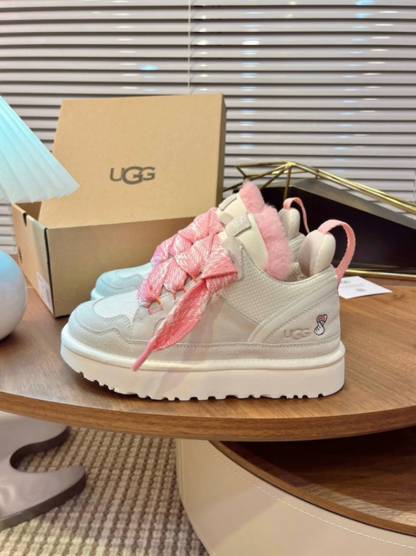 Кросівки UGG Lowmel Love
