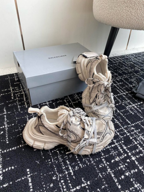 Кросівки Balenciaga 3XL 'Beige'