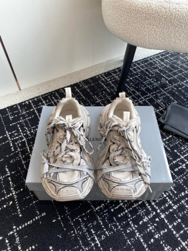 Кросівки Balenciaga 3XL 'Beige'
