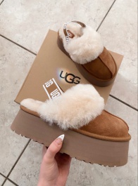 UGG Funkette Platform Chestnut
