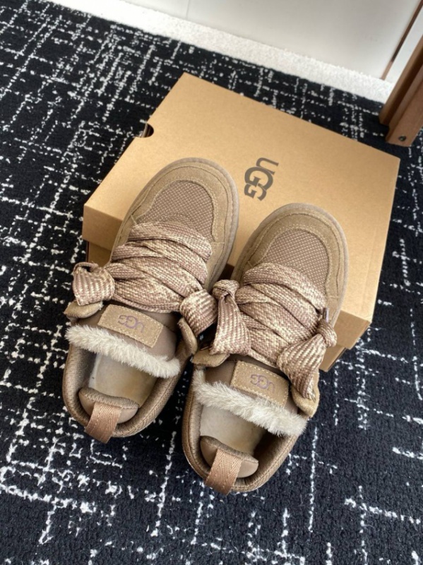 Кросівки UGG Lowmel Khaki
