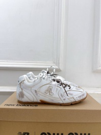 Шкіряні кросівки Miu Miu x NB