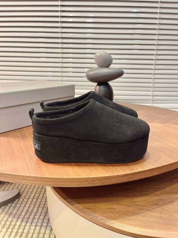Мюлі на платформі Balenciaga