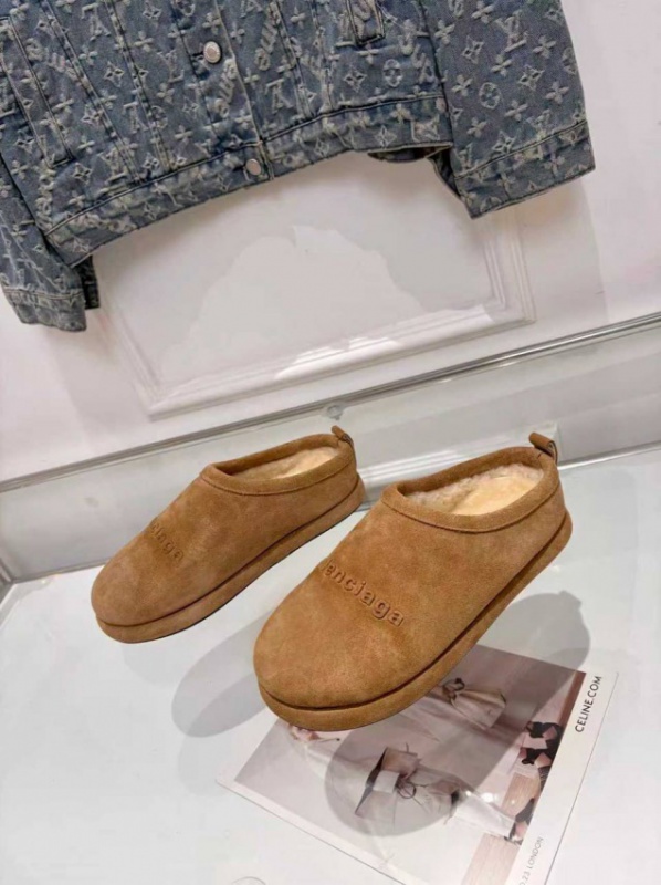 Мюлі Balenciaga